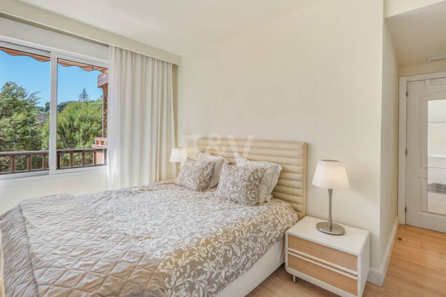 Exclusivo apartamento con terraza privada en Nagüeles