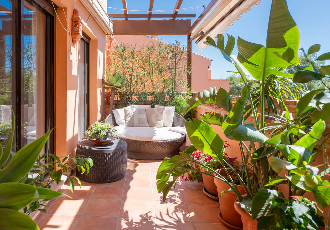 Exclusive Apartment with Private Terrace in Nagüeles