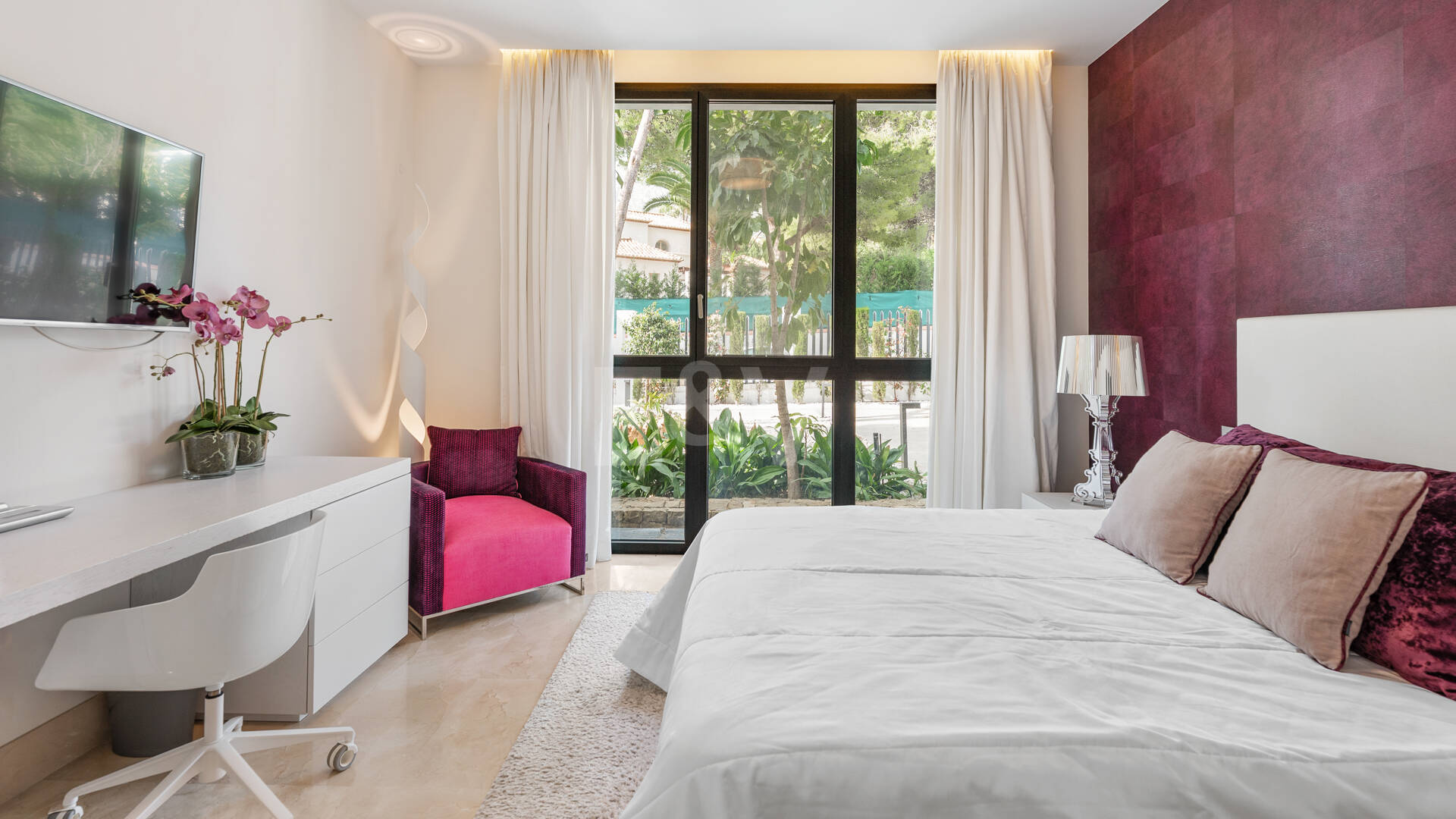 Luxury 5-Bedroom Ground Floor Duplex in Sierra Blanca, Golden Mile | Mid & Long-Term Rental