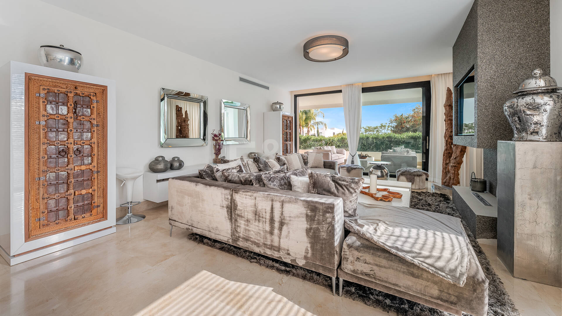 Luxury 5-Bedroom Ground Floor Duplex in Sierra Blanca, Golden Mile | Mid & Long-Term Rental