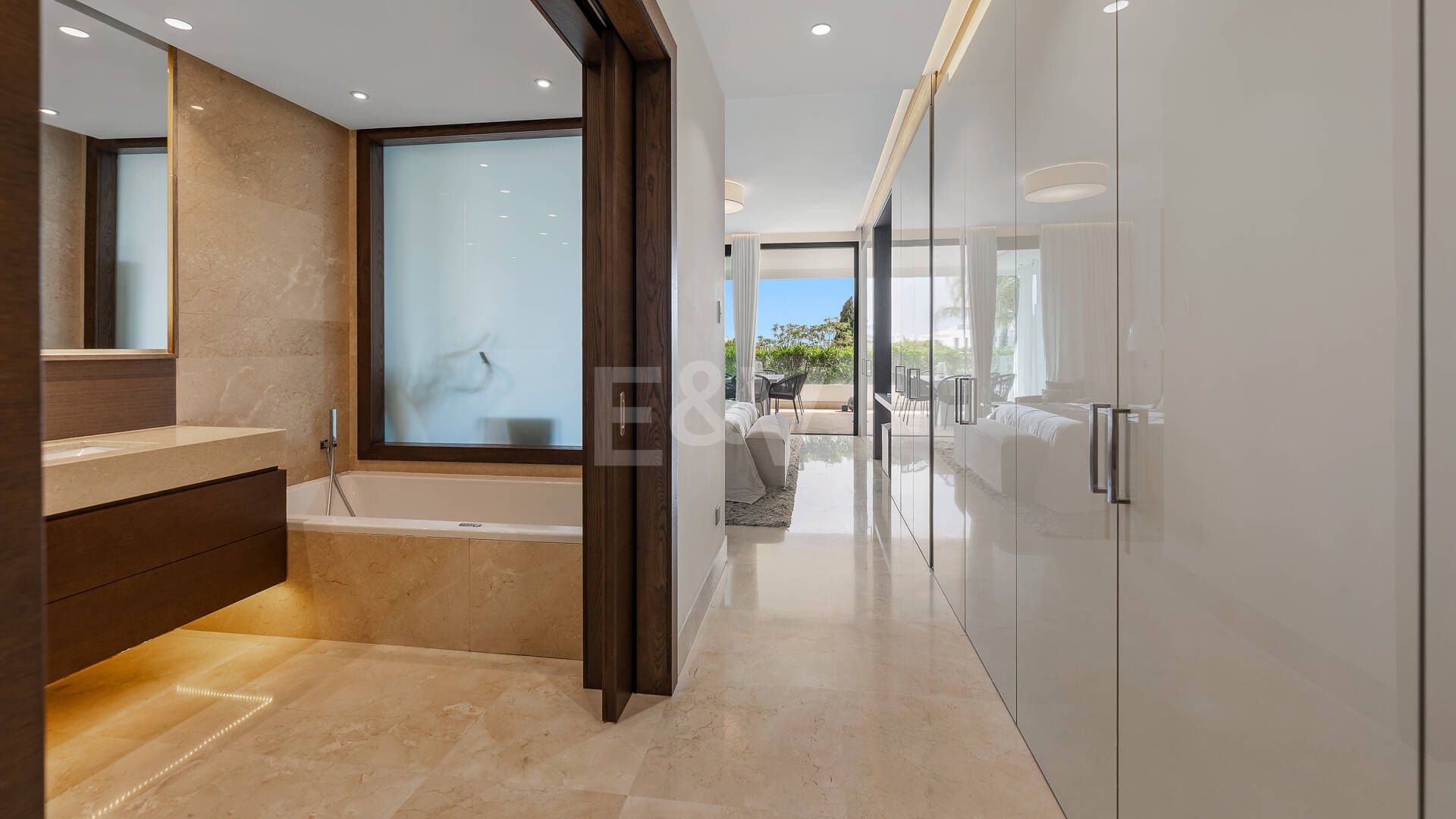 Luxury 5-Bedroom Ground Floor Duplex in Sierra Blanca, Golden Mile | Mid & Long-Term Rental