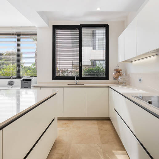 Luxury 5-Bedroom Ground Floor Duplex in Sierra Blanca, Golden Mile | Mid & Long-Term Rental