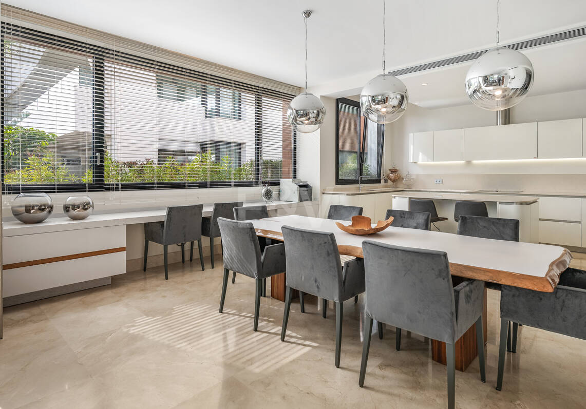 Luxury 5-Bedroom Ground Floor Duplex in Sierra Blanca, Golden Mile | Mid & Long-Term Rental