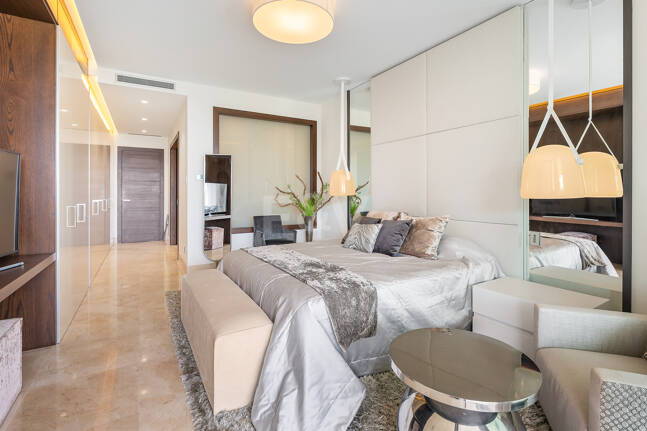 Luxury 5-Bedroom Ground Floor Duplex in Sierra Blanca, Golden Mile | Mid & Long-Term Rental