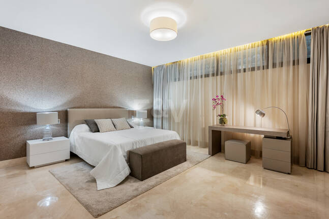 Luxury 5-Bedroom Ground Floor Duplex in Sierra Blanca, Golden Mile | Mid & Long-Term Rental