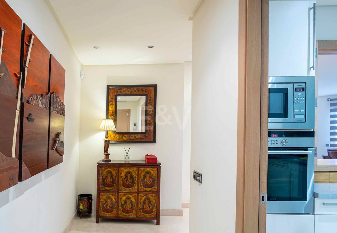 Elegante apartamento orientado al sur con vistas panorámicas al mar en Mansion Club