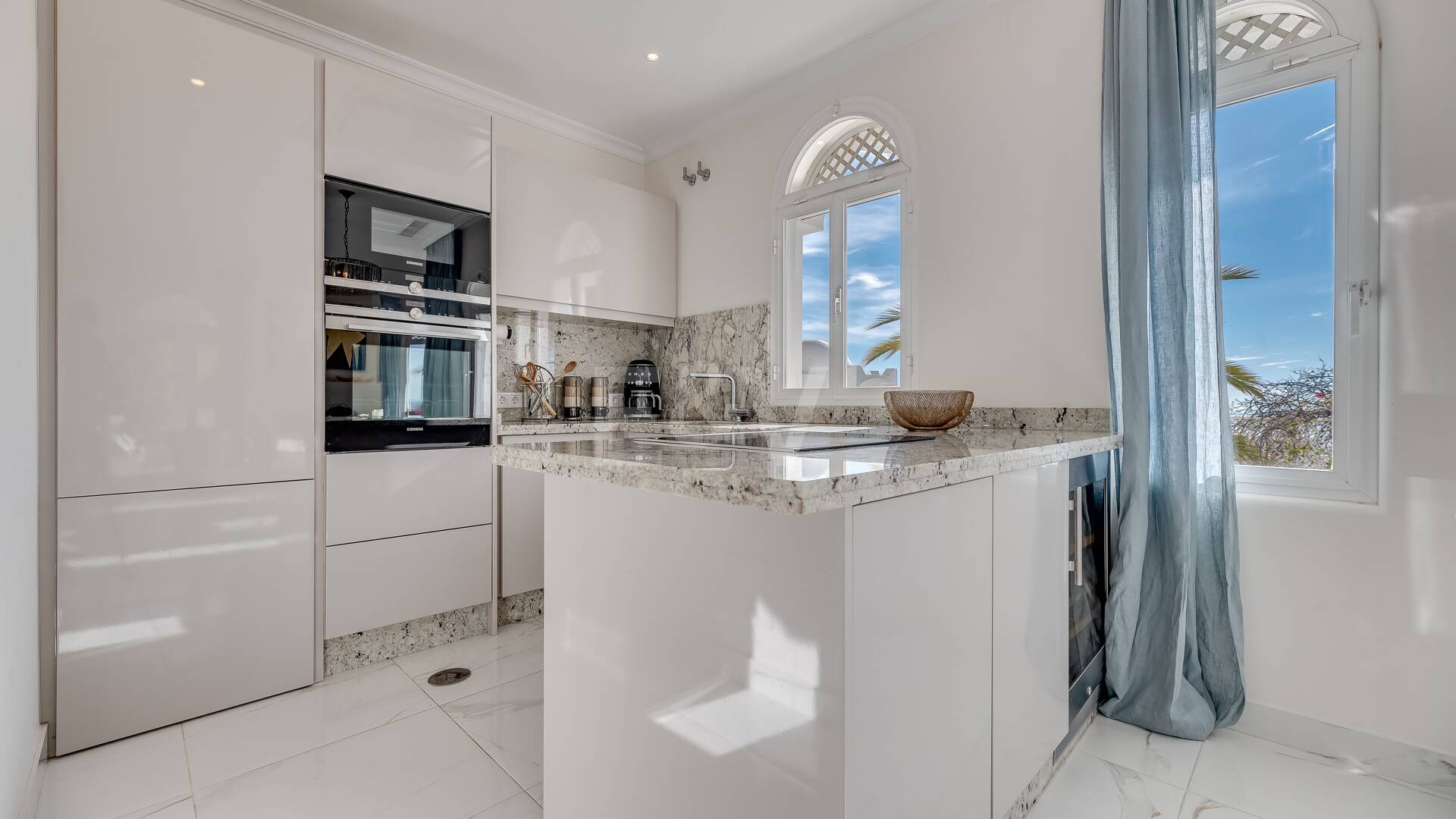 Appartement rez de chaussée à louer en Marbella Golden Mile, Marbella (Toutes les zones)