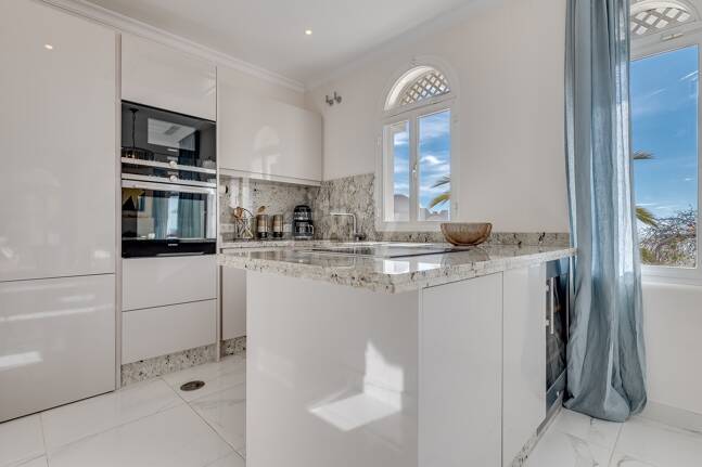 Appartement rez de chaussée à louer en Marbella Golden Mile, Marbella (Toutes les zones)
