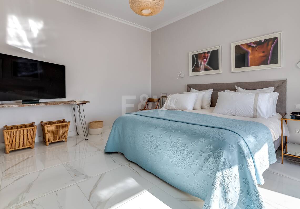 Exklusive 2-Zimmer-Wohnung mit privatem beheiztem Pool & Panoramablick – Goldene Meile Marbella.