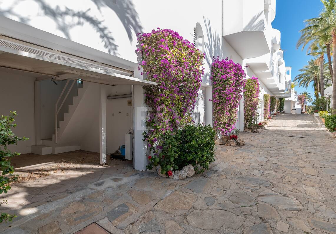 Exklusive 2-Zimmer-Wohnung mit privatem beheiztem Pool & Panoramablick – Goldene Meile Marbella.