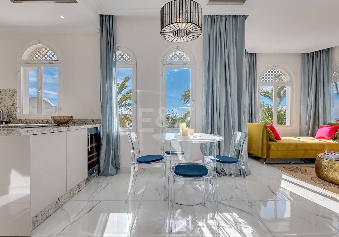 Exklusive 2-Zimmer-Wohnung mit privatem beheiztem Pool & Panoramablick – Goldene Meile Marbella.