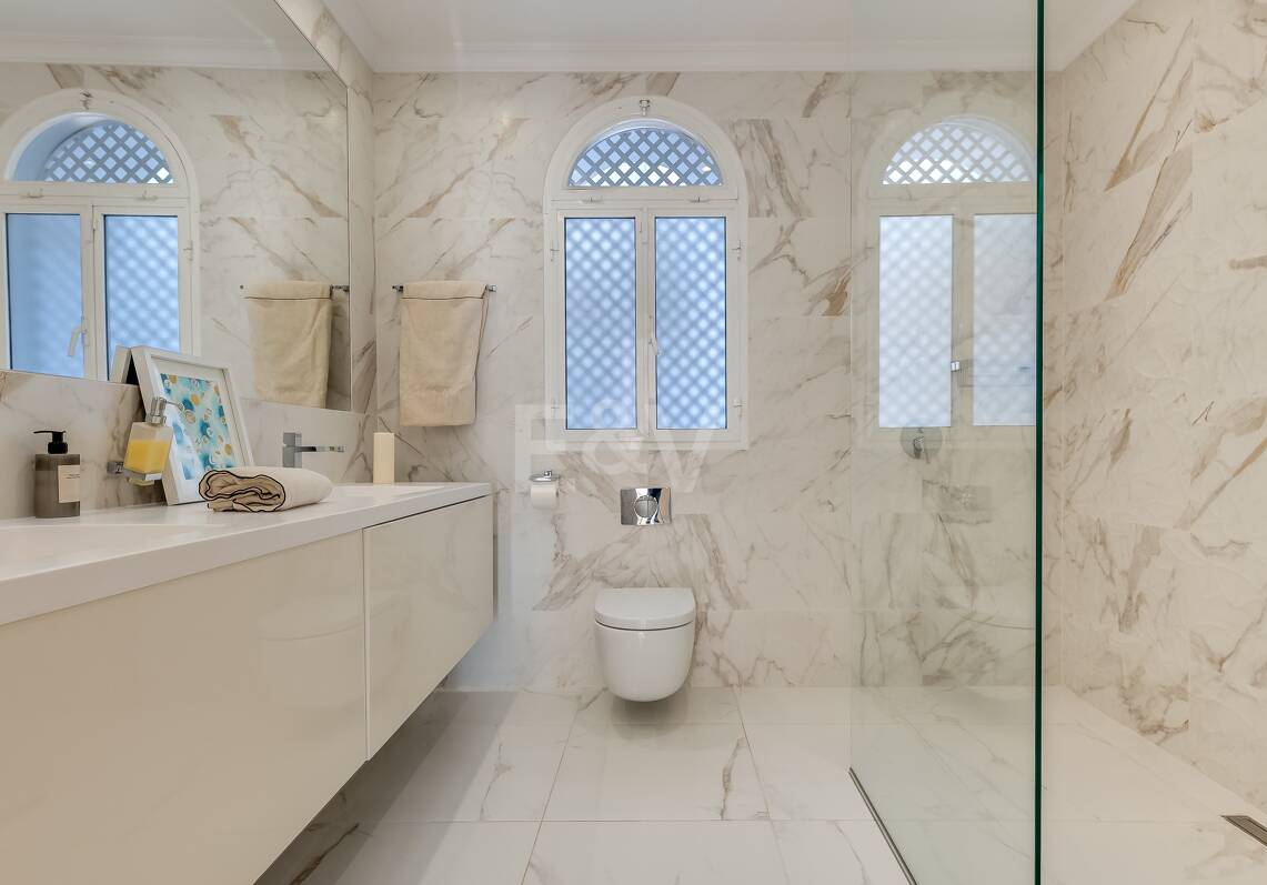 Exklusive 2-Zimmer-Wohnung mit privatem beheiztem Pool & Panoramablick – Goldene Meile Marbella.