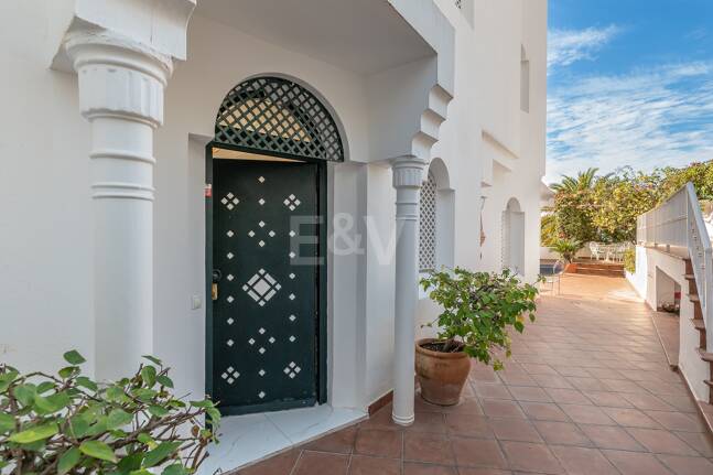Appartement rez de chaussée à louer en Marbella Golden Mile, Marbella (Toutes les zones)