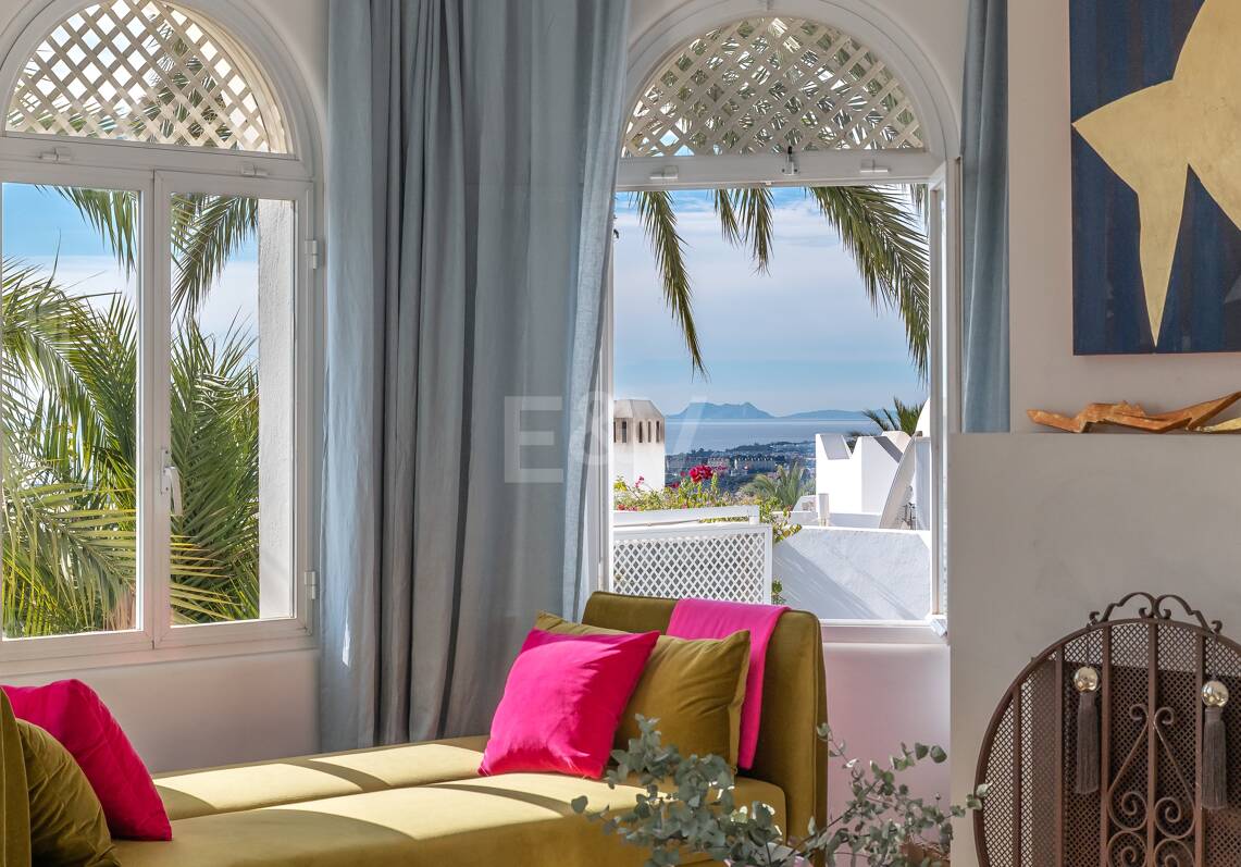 Exklusive 2-Zimmer-Wohnung mit privatem beheiztem Pool & Panoramablick – Goldene Meile Marbella.