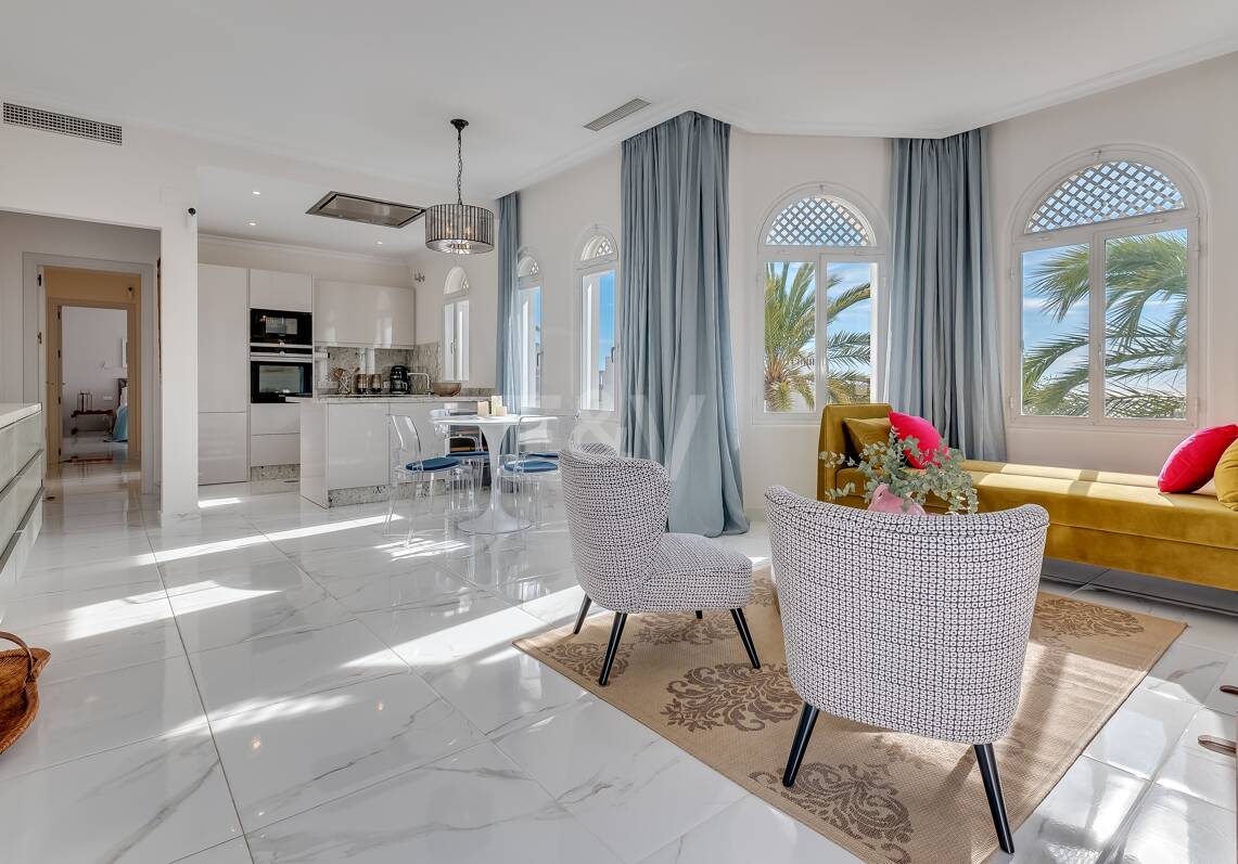 Exklusive 2-Zimmer-Wohnung mit privatem beheiztem Pool & Panoramablick – Goldene Meile Marbella.