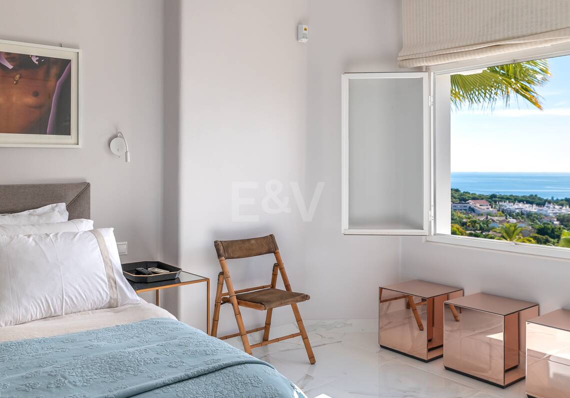 Exklusive 2-Zimmer-Wohnung mit privatem beheiztem Pool & Panoramablick – Goldene Meile Marbella.