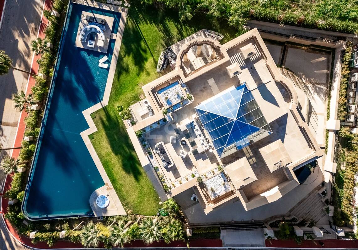 Grand Residence with panoramic sea views in Sierra Blanca