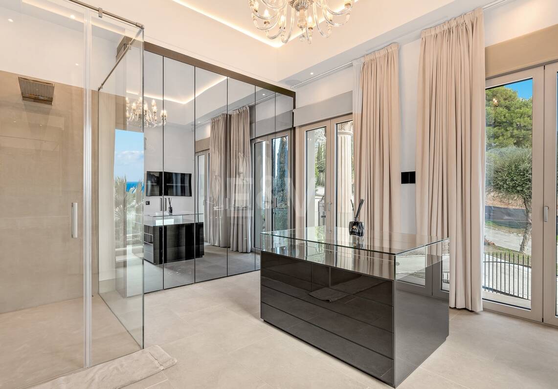 Grand Residence with panoramic sea views in Sierra Blanca