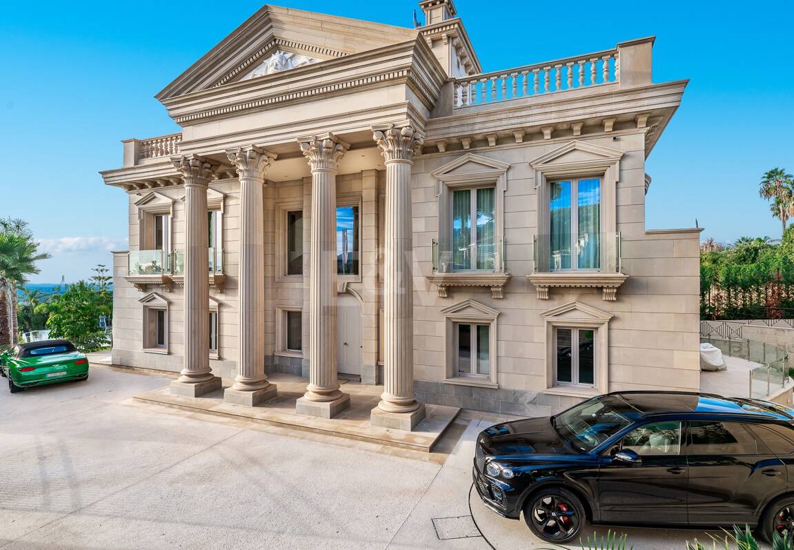 Mansión neoclásica con un toque moderno