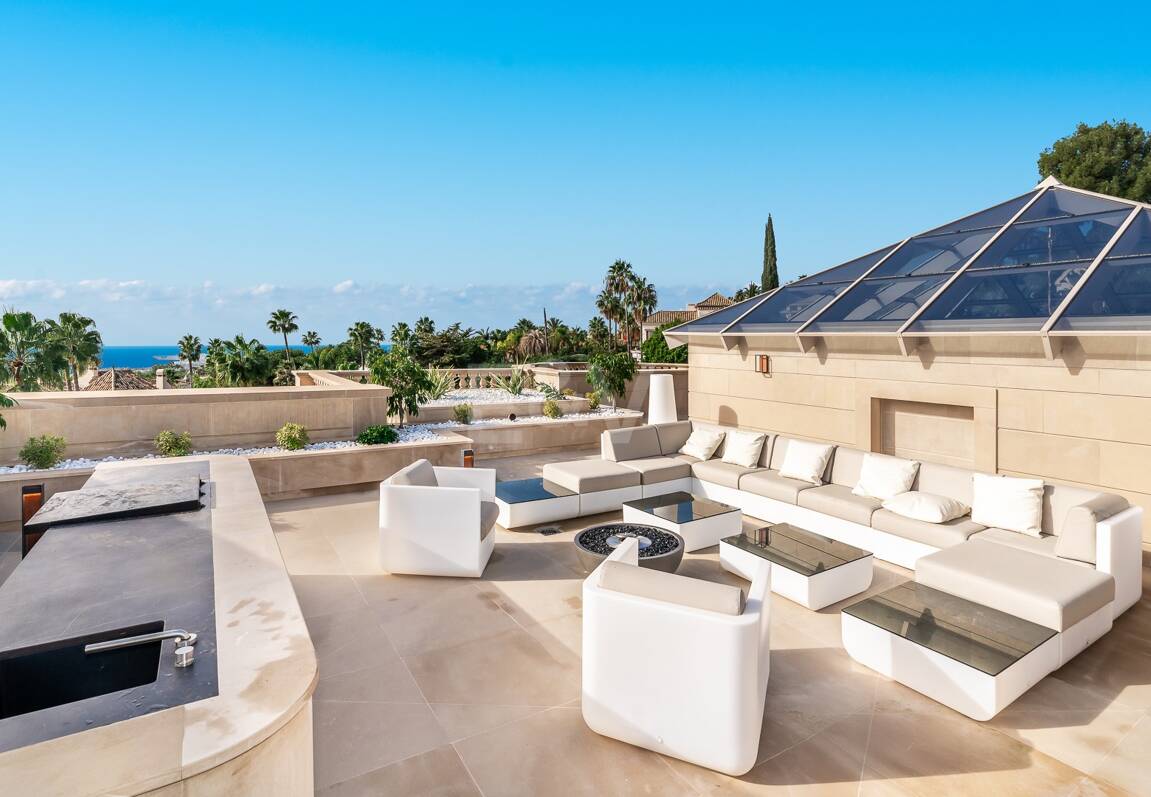 Mansión neoclásica con un toque moderno