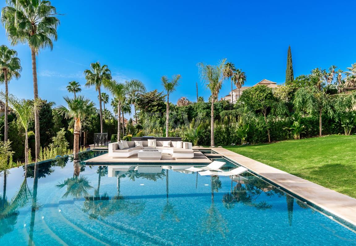 Mansión neoclásica con un toque moderno