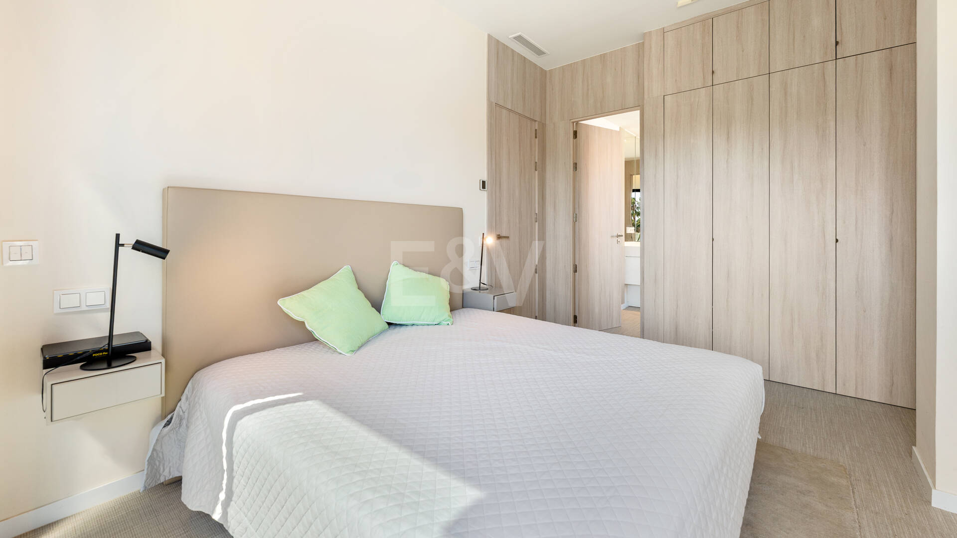 Ático Dúplex cerca de la Playa en Marbesa, Marbella Este