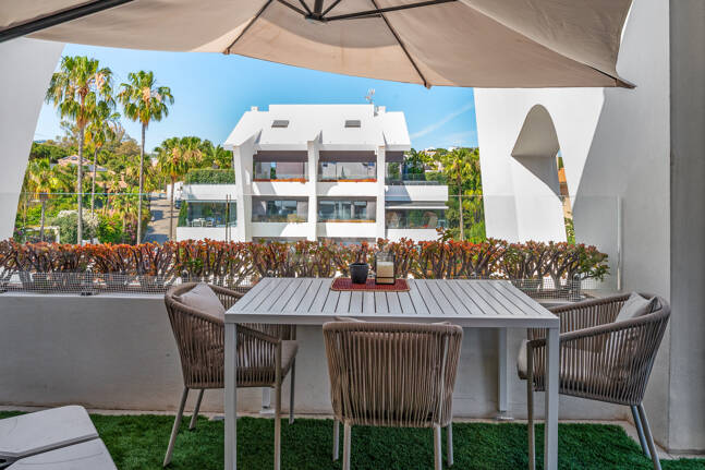 Ático Dúplex cerca de la Playa en Marbesa, Marbella Este