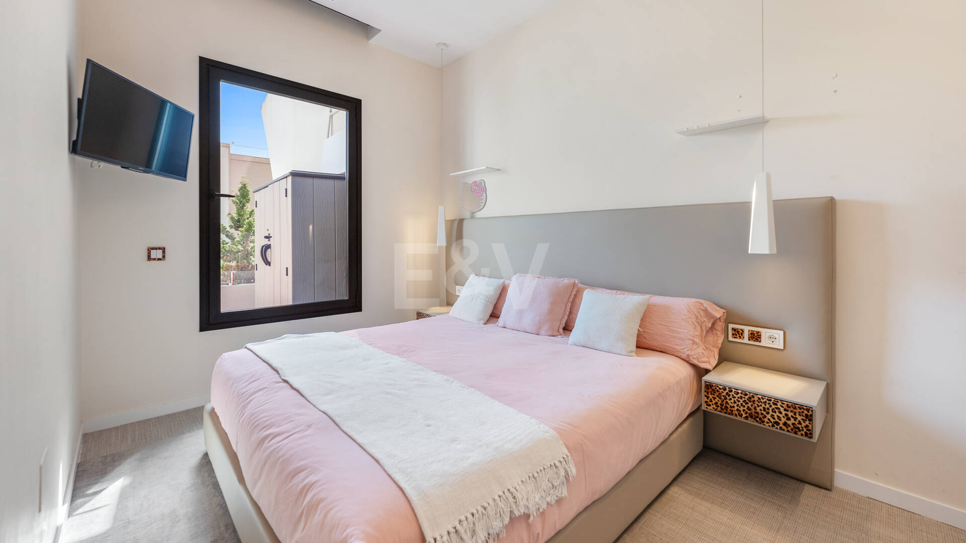 Ático Dúplex cerca de la Playa en Marbesa, Marbella Este