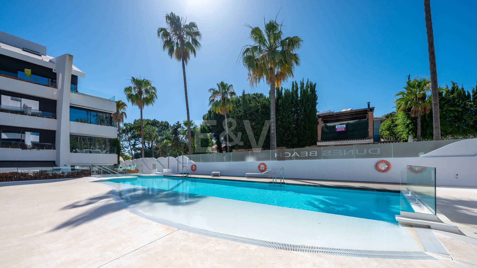 Ático Dúplex cerca de la Playa en Marbesa, Marbella Este