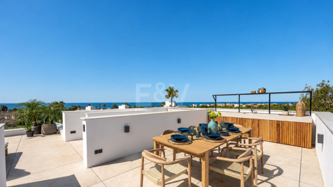 Contemporary Luxury Villa with Panoramic Sea Views & Rooftop Solarium
