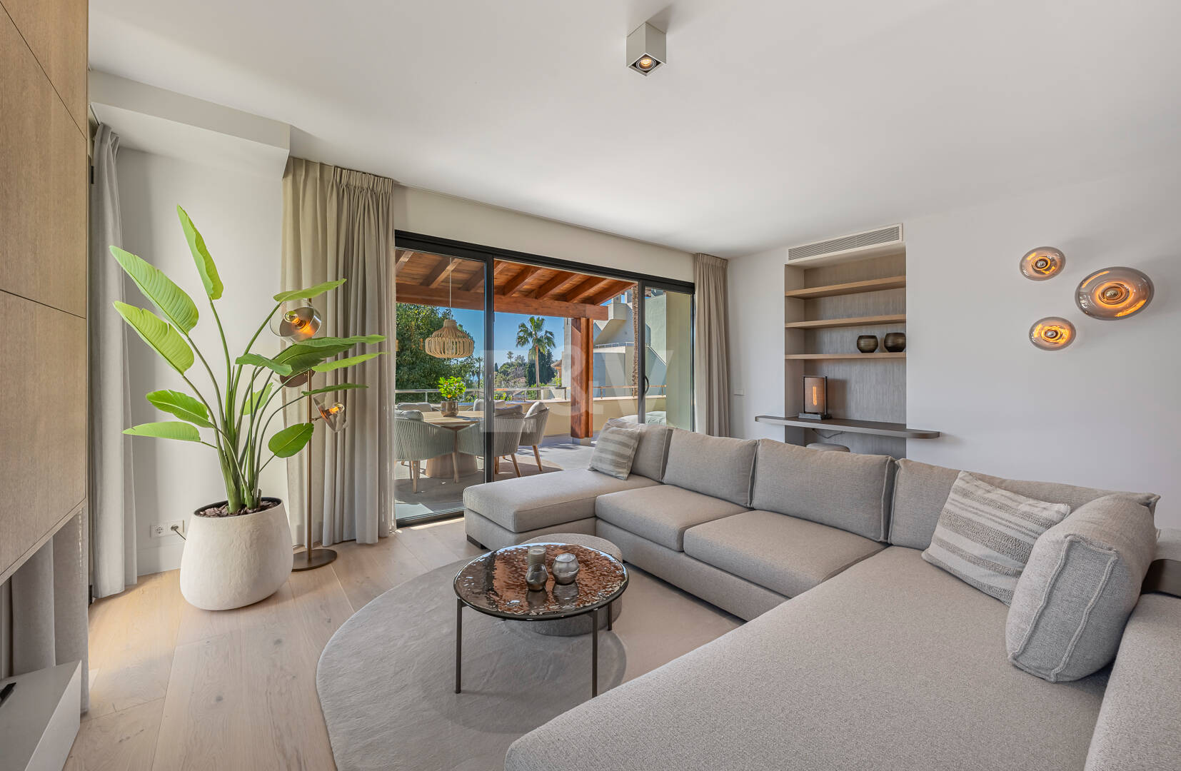 Elegante 3-Schlafzimmer-Wohnung Mit Meerblick in Imara