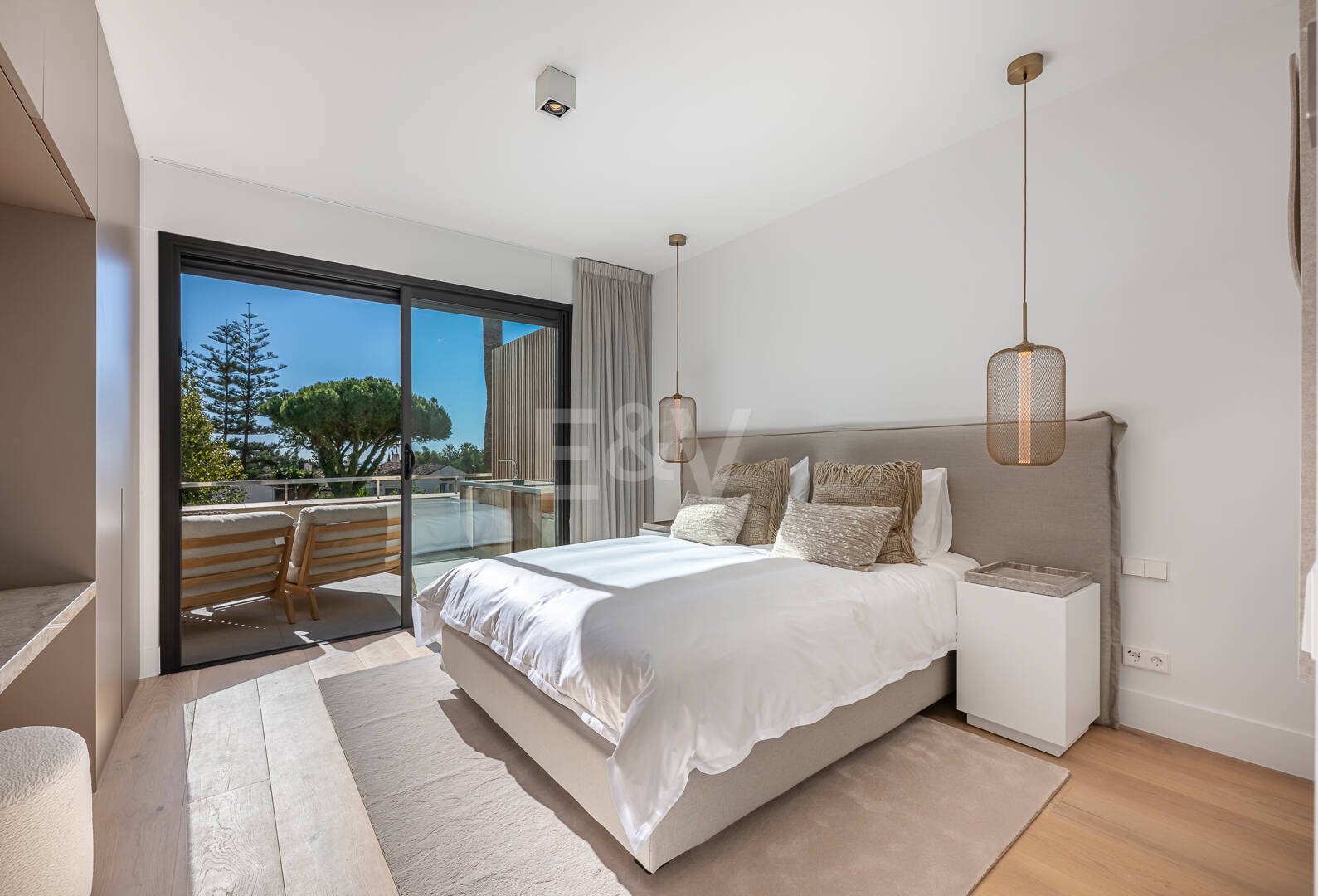 Elegante 3-Schlafzimmer-Wohnung Mit Meerblick in Imara