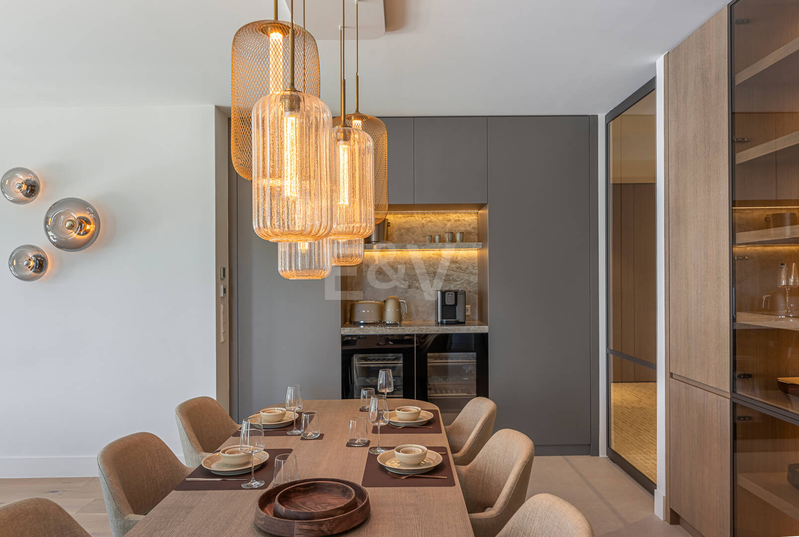 Elegante 3-Schlafzimmer-Wohnung Mit Meerblick in Imara