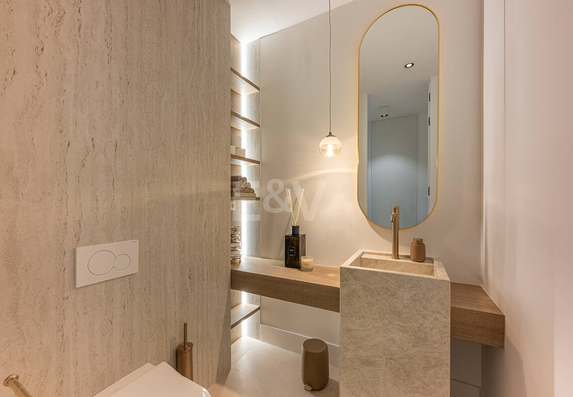 Elegante 3-Schlafzimmer-Wohnung Mit Meerblick in Imara