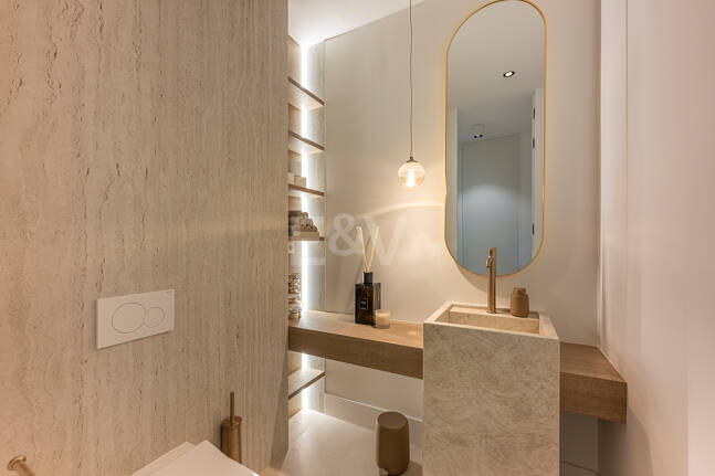 Elegante 3-Schlafzimmer-Wohnung Mit Meerblick in Imara