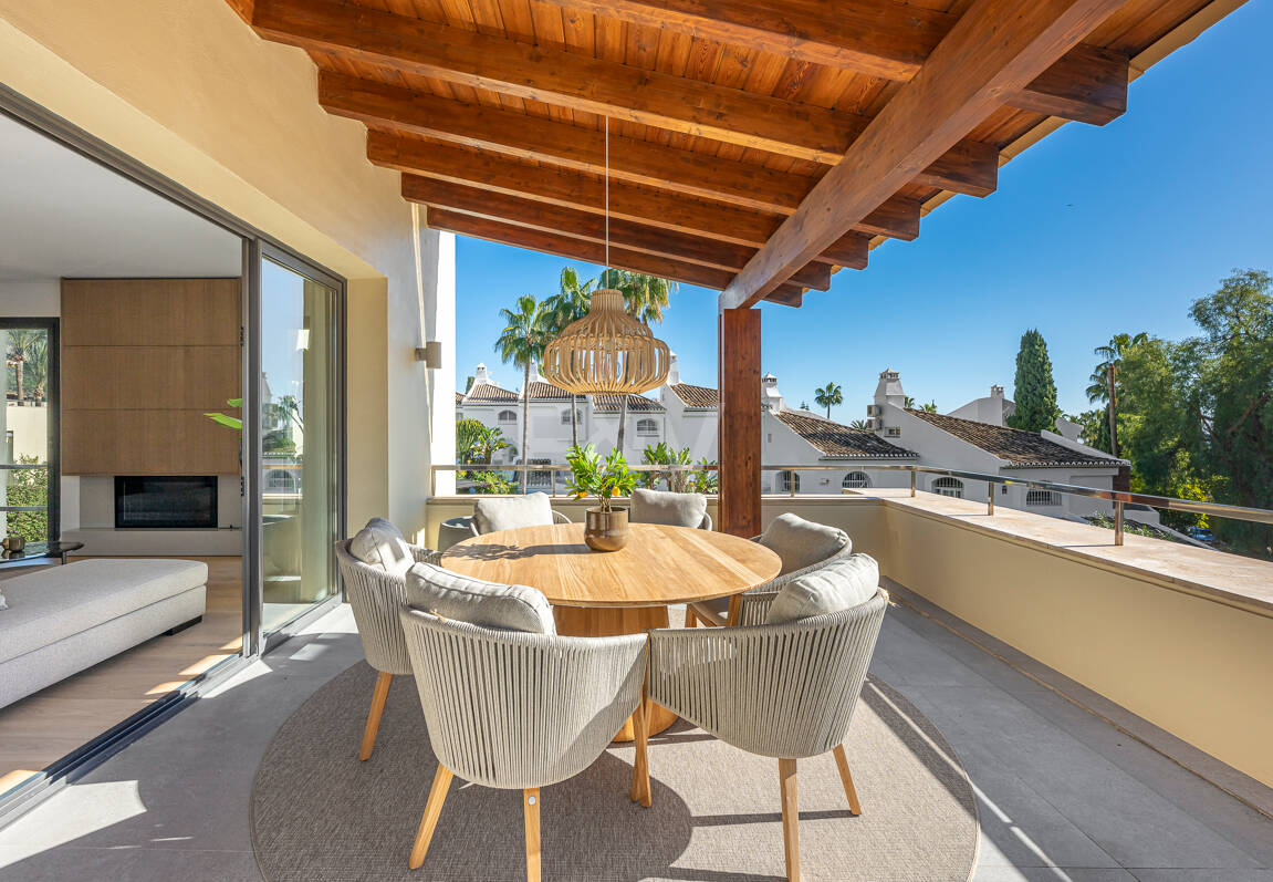 Elegante 3-Schlafzimmer-Wohnung Mit Meerblick in Imara