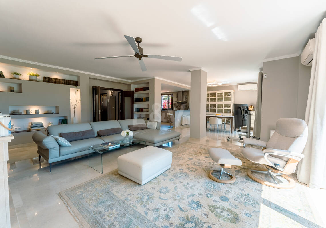 Elegant Frontline Golf Family Villa in Exclusive Gated Community