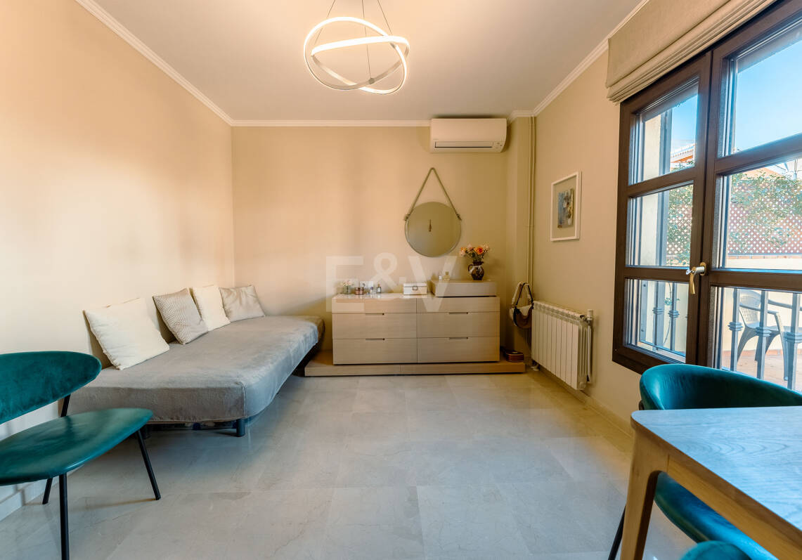 Elegant Frontline Golf Family Villa in Exclusive Gated Community