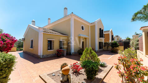 Villa till salu i Guadalmina Alta, San Pedro de Alcantara