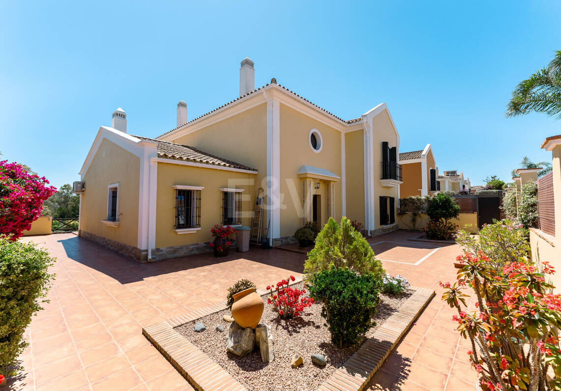 Elegant Frontline Golf Family Villa in Exclusive Gated Community