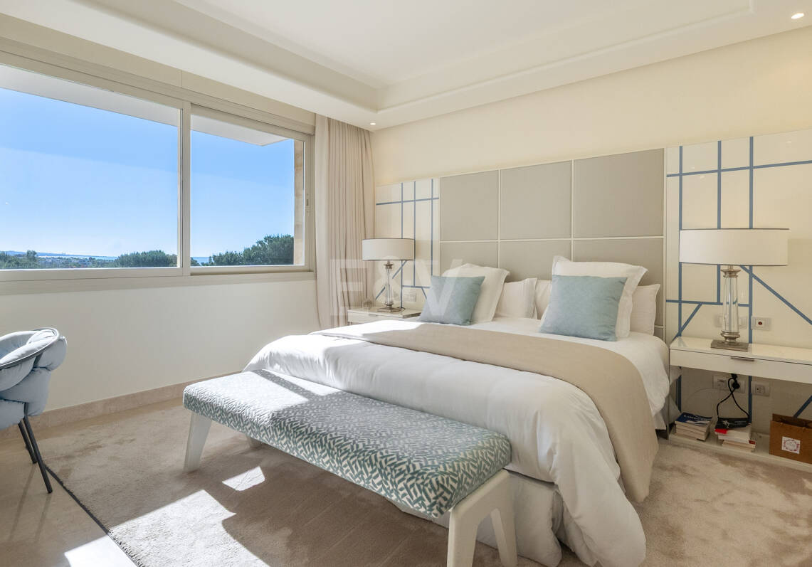 Luxueux Golden Mile Appartement à La Trinidad avec vue sur la mer et la montagne