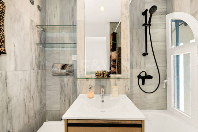 Elegante Duplex-Wohnung in Strandnähe im Herzen von Marbella