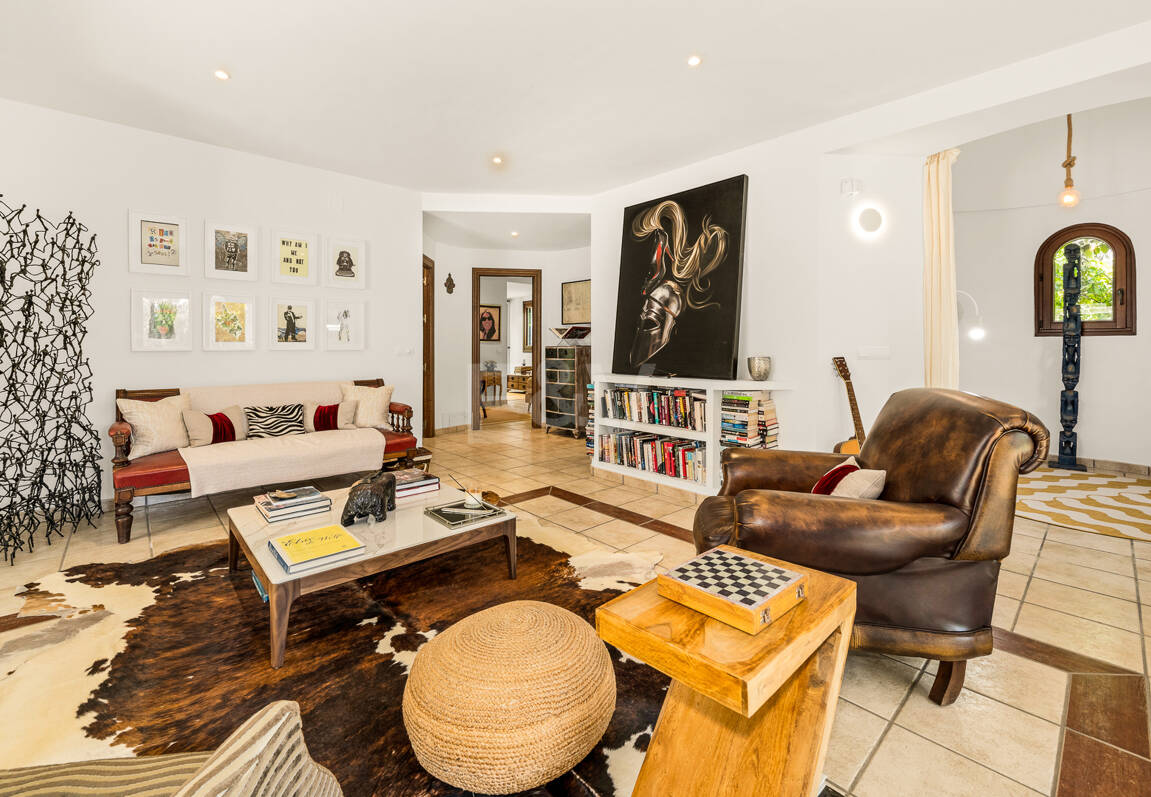 Villa am Strand mit Gästehaus und privatem Pool