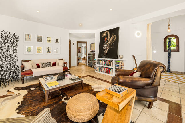 Villa am Strand mit Gästehaus und privatem Pool