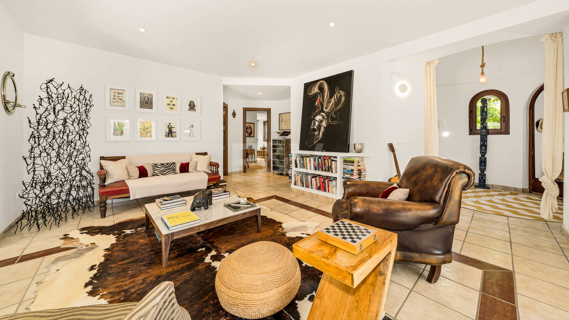 Villa am Strand mit Gästehaus und privatem Pool