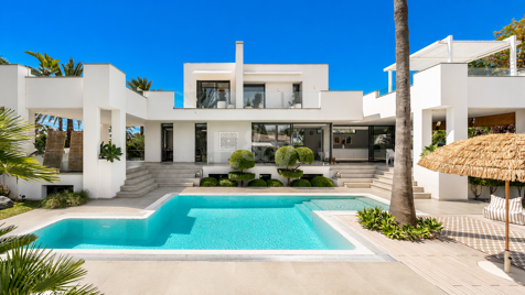 Beachside Villa with Guest House and Private Pool