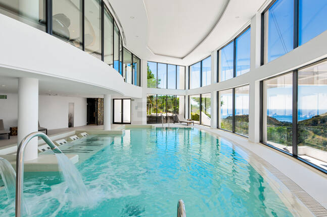Exclusive Investment Opportunity with Panoramic Views in Palo Alto Marbella