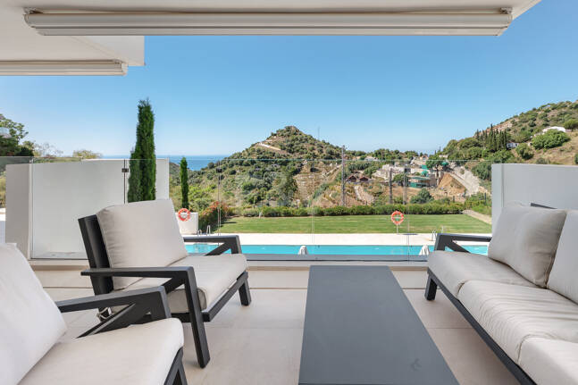 Exclusive Investment Opportunity with Panoramic Views in Palo Alto Marbella