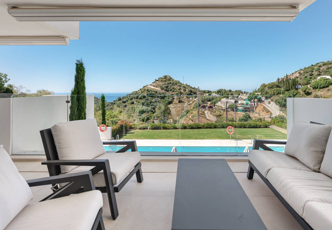 Exclusive Investment Opportunity with Panoramic Views in Palo Alto Marbella