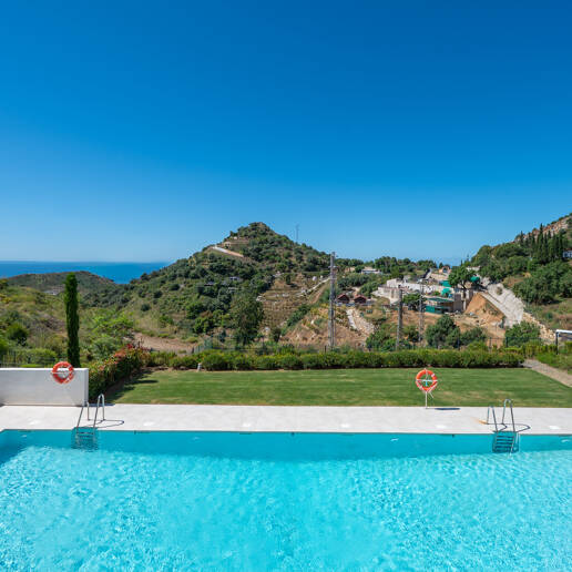 Exclusive Investment Opportunity with Panoramic Views in Palo Alto Marbella